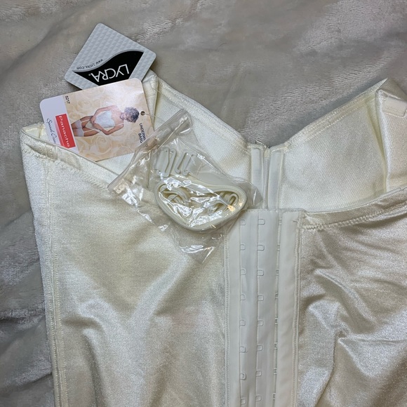 Panache Special Occasions Strapless Convertible corset bustier garters in ivory - Picture 4 of 7